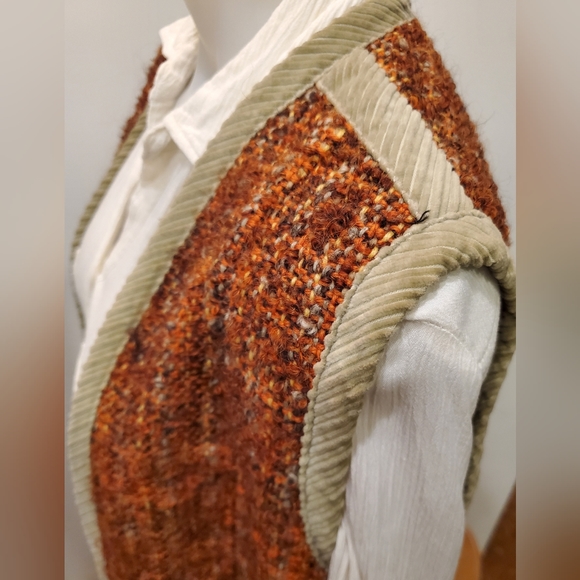 60/70's Vintage Long Hand Woven Vest - Picture 2 of 4